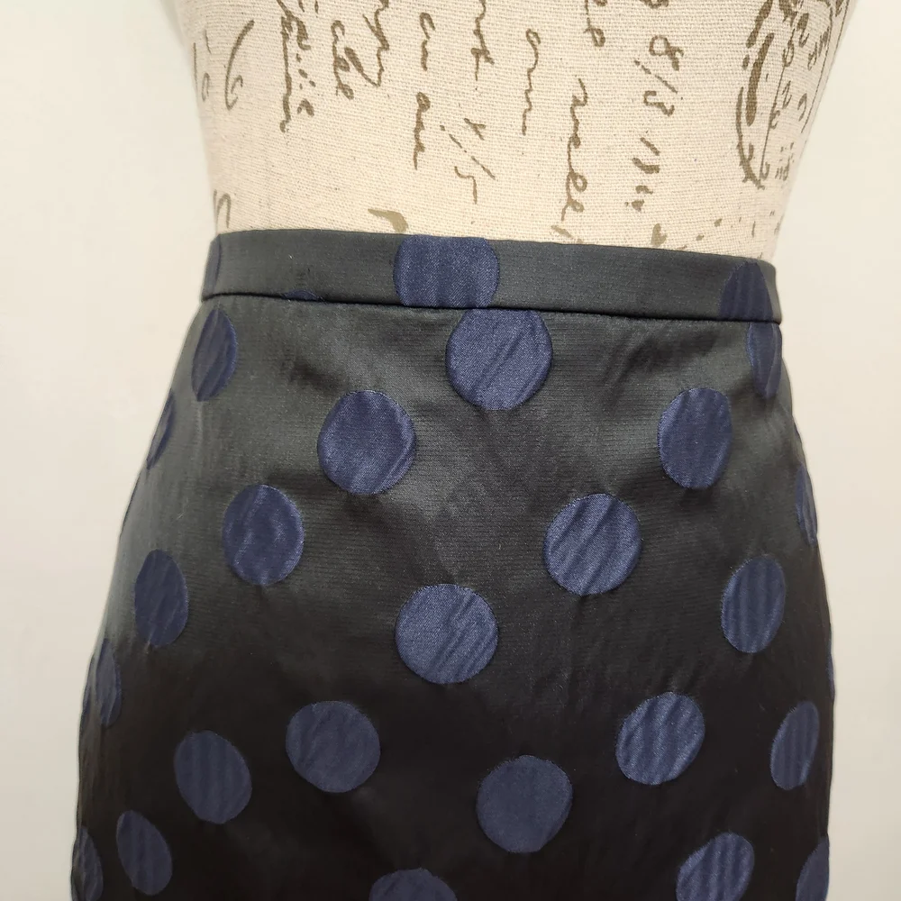 J. Crew Pencil Skirt. Black with Blue Textured Dots. Size 8.